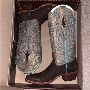 Cinch cowboy boots